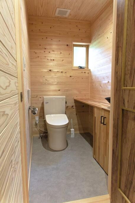 Hinoki No Ie - Cottage With Natural Hot Spring In A Cypress Bathtub Shika Exteriér fotografie