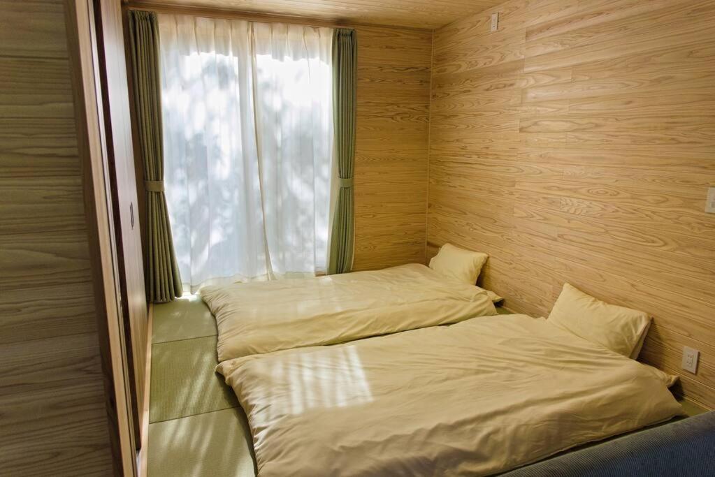 Hinoki No Ie - Cottage With Natural Hot Spring In A Cypress Bathtub Shika Exteriér fotografie